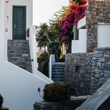 Pelican Bay Hotel 4*