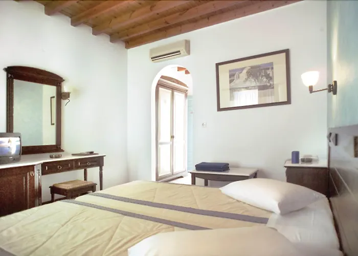 Pelican Bay ホテル プラティス・ヤロス