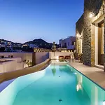 Pelican Bay Otel 4*
