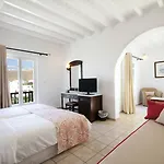 Pelican Bay Hotel 4*