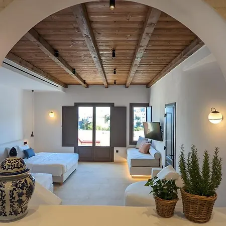 Отель Pelican Bay