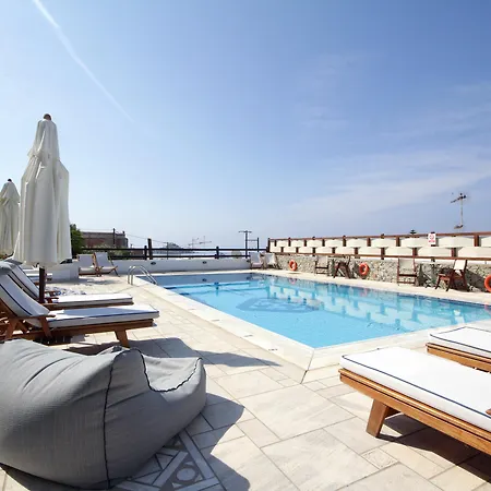 Отель Pelican Bay 4*