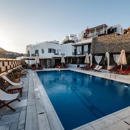 Pelican Bay 4*