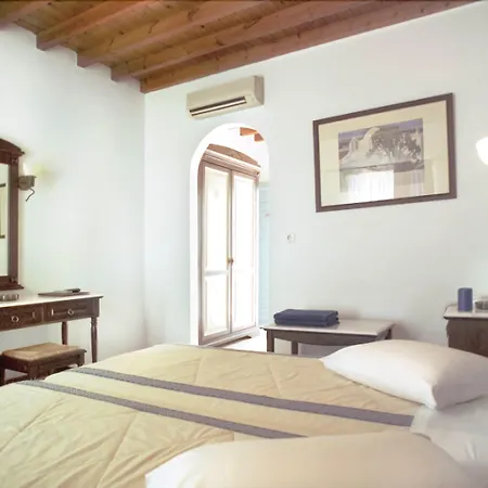 Pelican Bay Hotel Platis Yialos