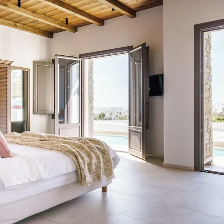 Отель Pelican Bay 4*