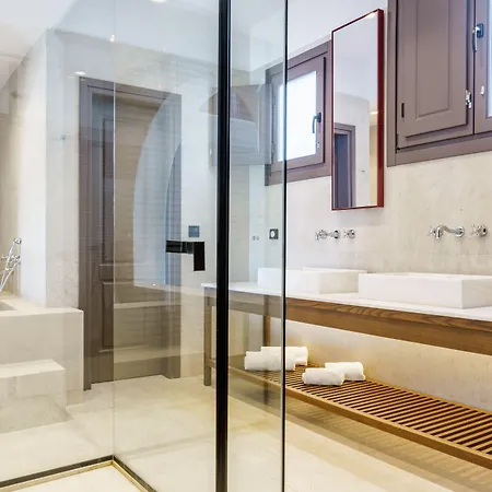 Отель Pelican Bay 4*