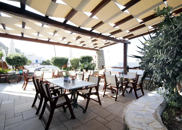 Pelican Bay Hotel 4*