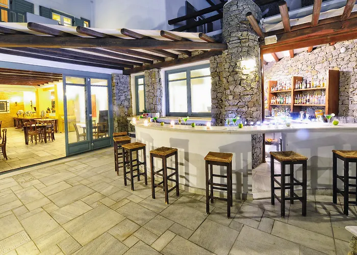 Pelican Bay Hotell 4*