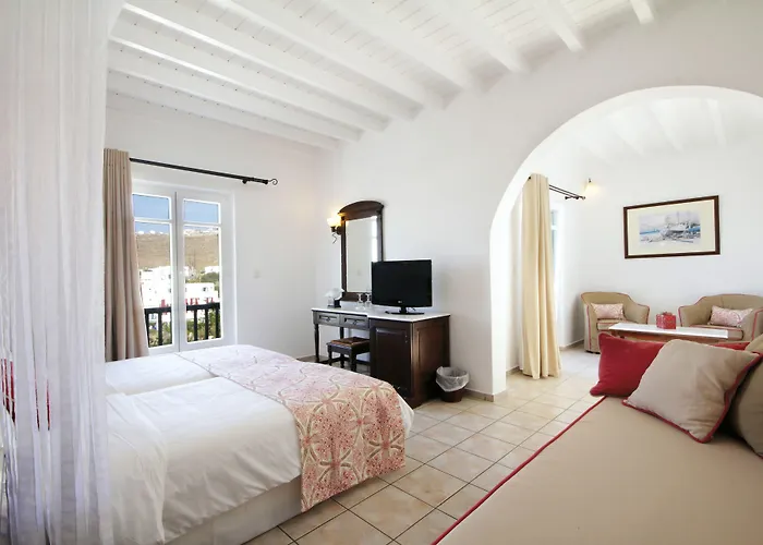 Pelican Bay Hotel 4*